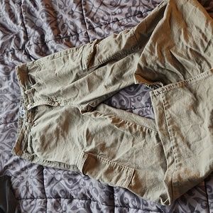 Tan Cargos
